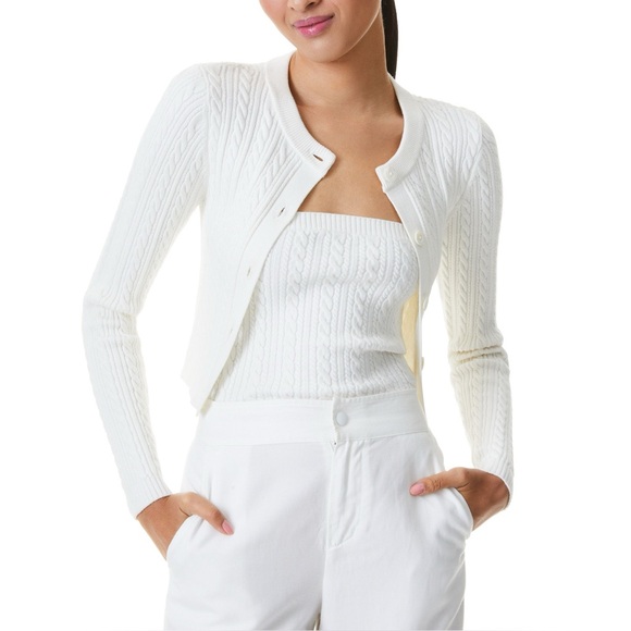 ✨Alice + Olivia “Greta” Cropped Cableknit Cardigan NWT Size Small